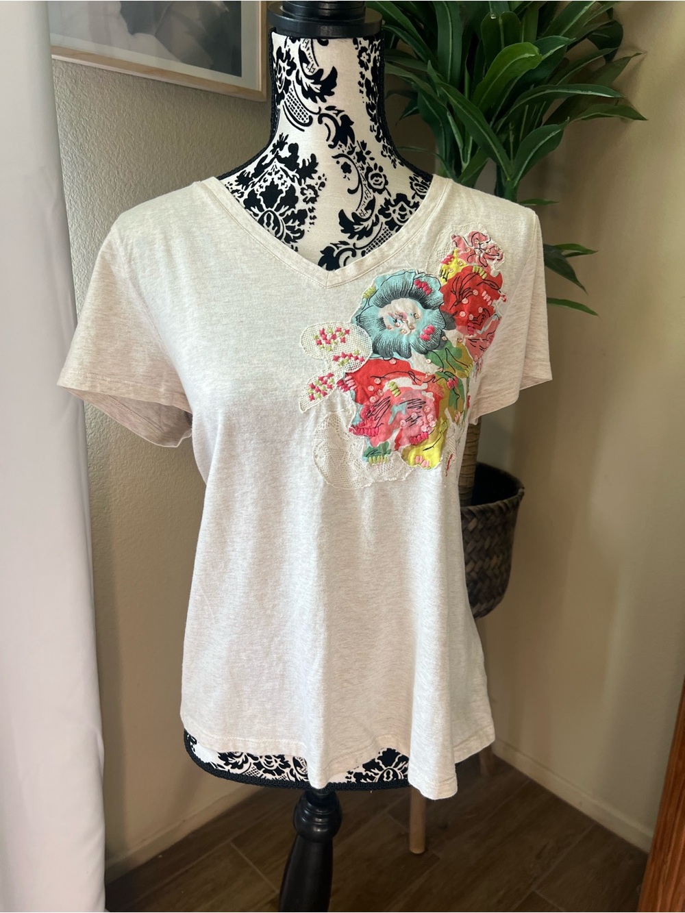 Style & Co. Cream V-Neck Short Sleeve Tee with Colorful Floral Appliqué